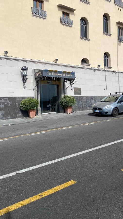 House Quartieri Sasymary Napoli Bagian luar foto