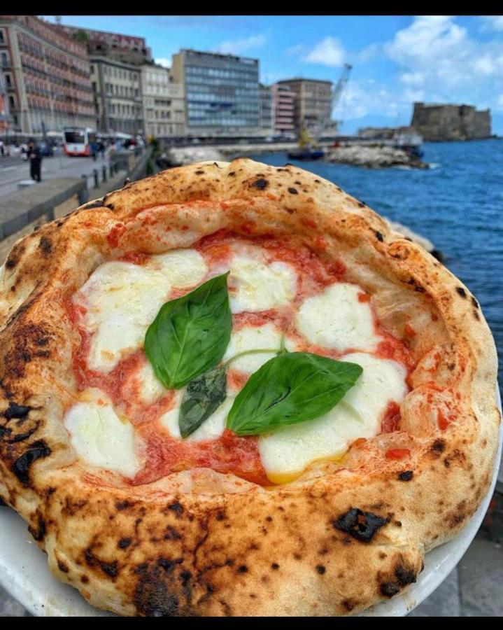 House Quartieri Sasymary Napoli Bagian luar foto