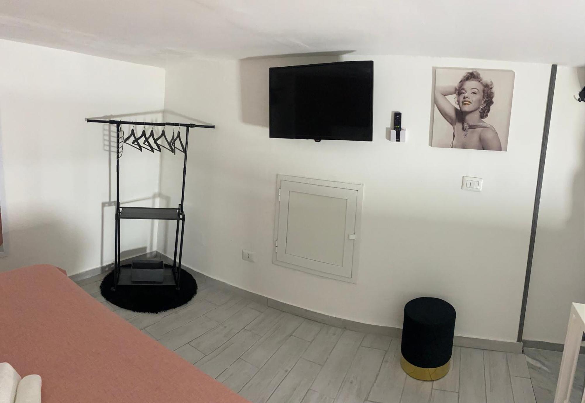 House Quartieri Sasymary Napoli Bagian luar foto