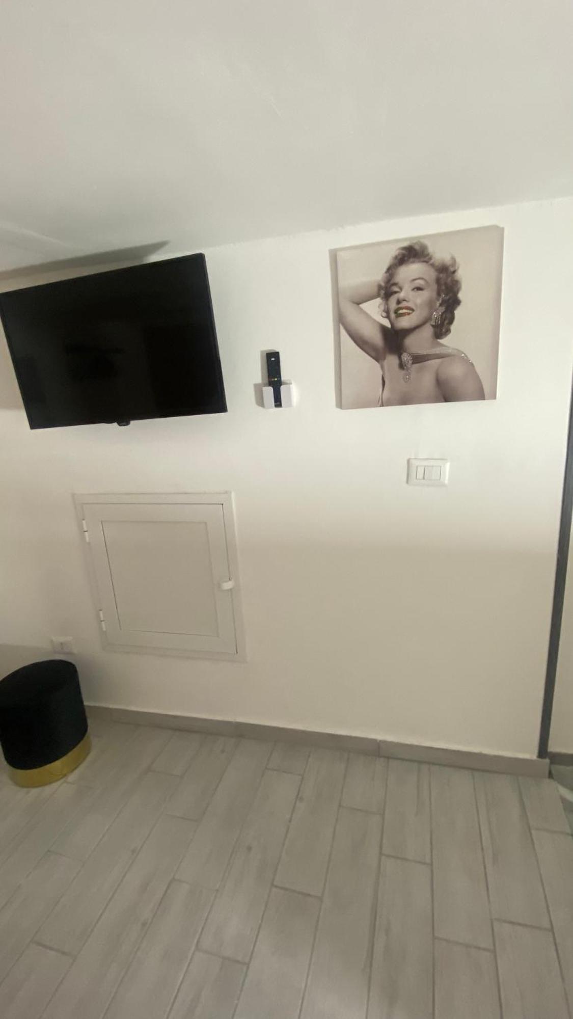 House Quartieri Sasymary Napoli Bagian luar foto